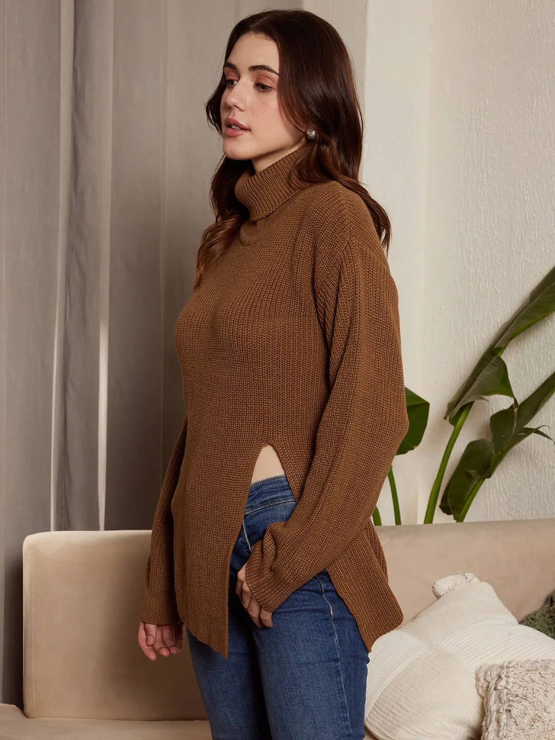 Berrylush Women Solid Brown Turtle Neck Drop-Shoulder Sleeves Straight Hem Slitted Regular Sweater