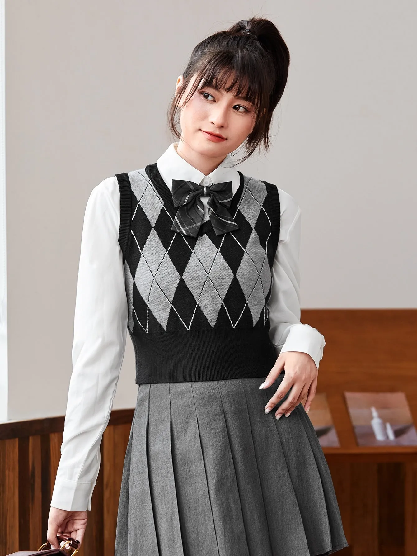 EZwear Argyle Pattern Sweater Vest