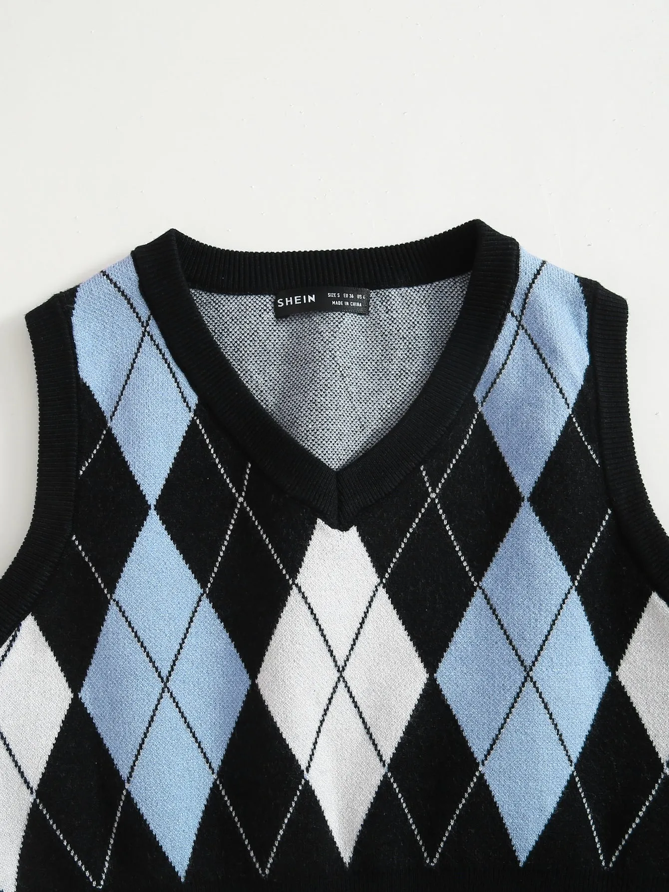 EZwear Argyle Pattern Sweater Vest