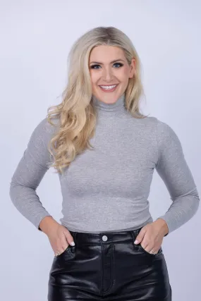 Frame Rib Mockneck Turtleneck Top in Gris Heather