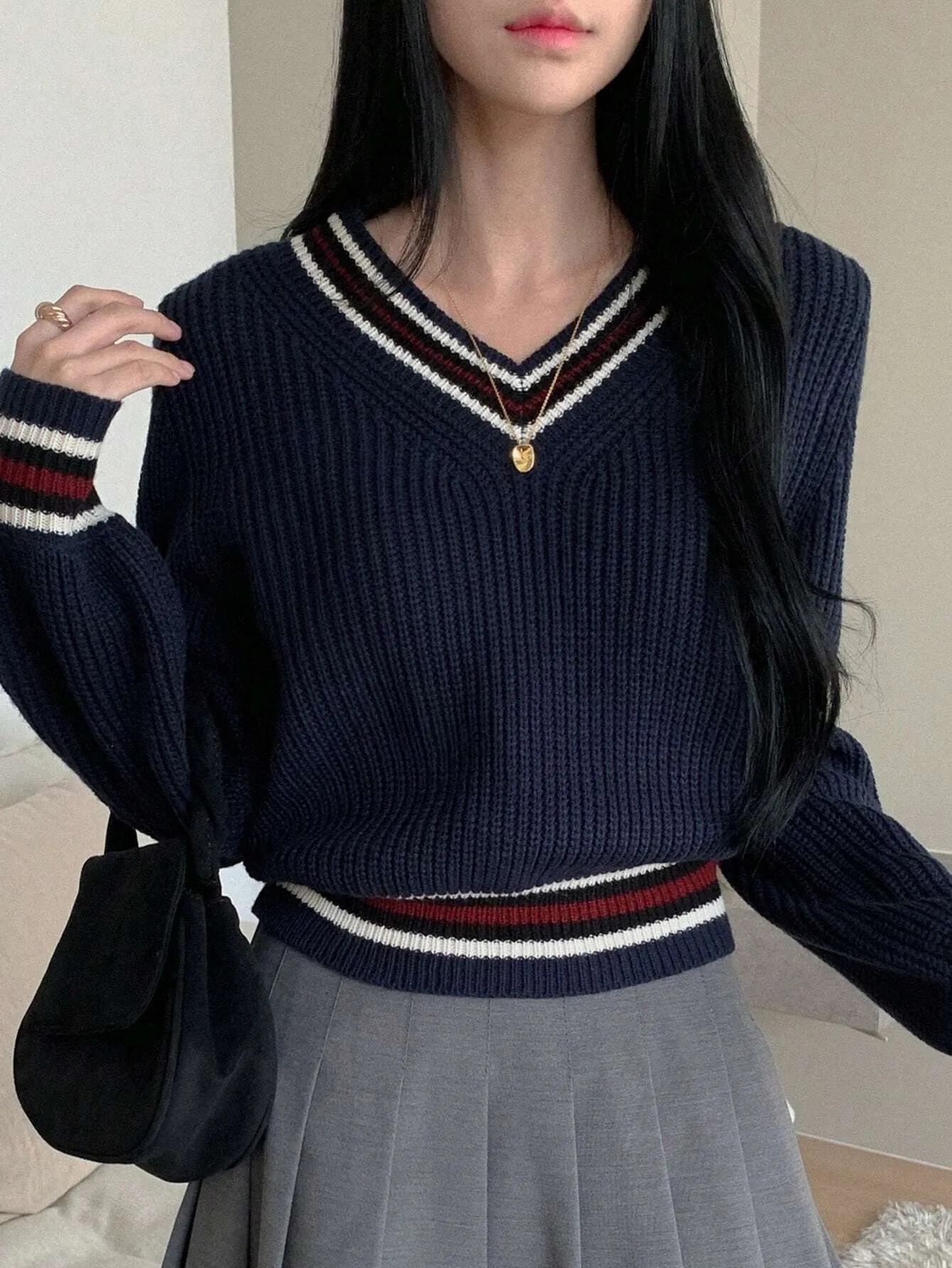 SHEIN DAZY Casual Color Block V-Neck Sweater For Women