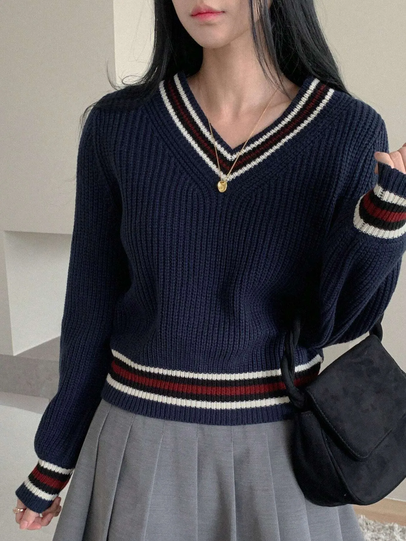 SHEIN DAZY Casual Color Block V-Neck Sweater For Women