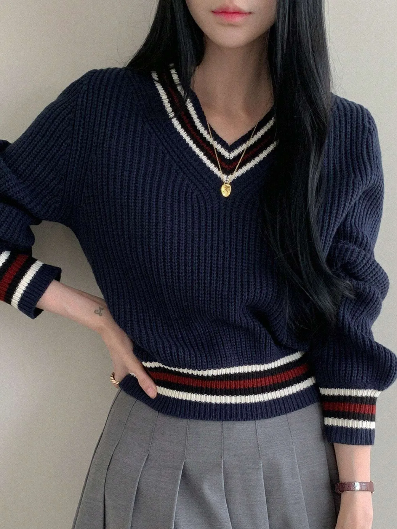 SHEIN DAZY Casual Color Block V-Neck Sweater For Women